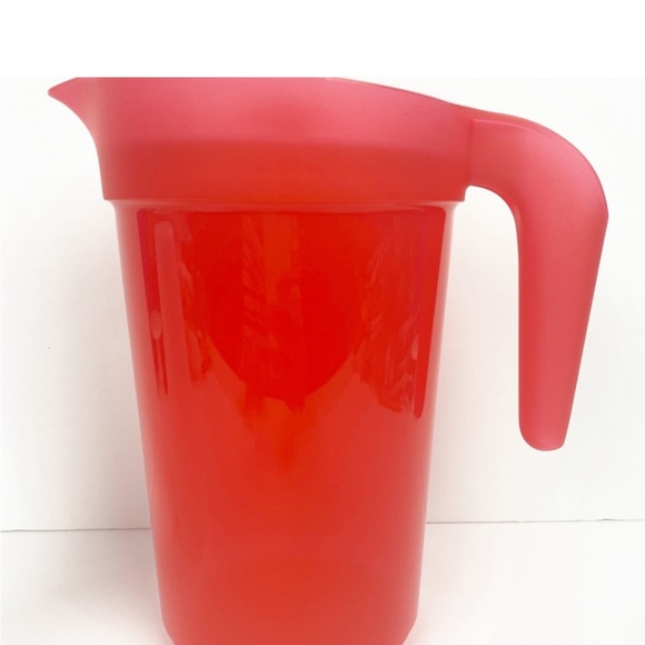 Tupperware infusion pitcher one gallon - Picture 5 of 6